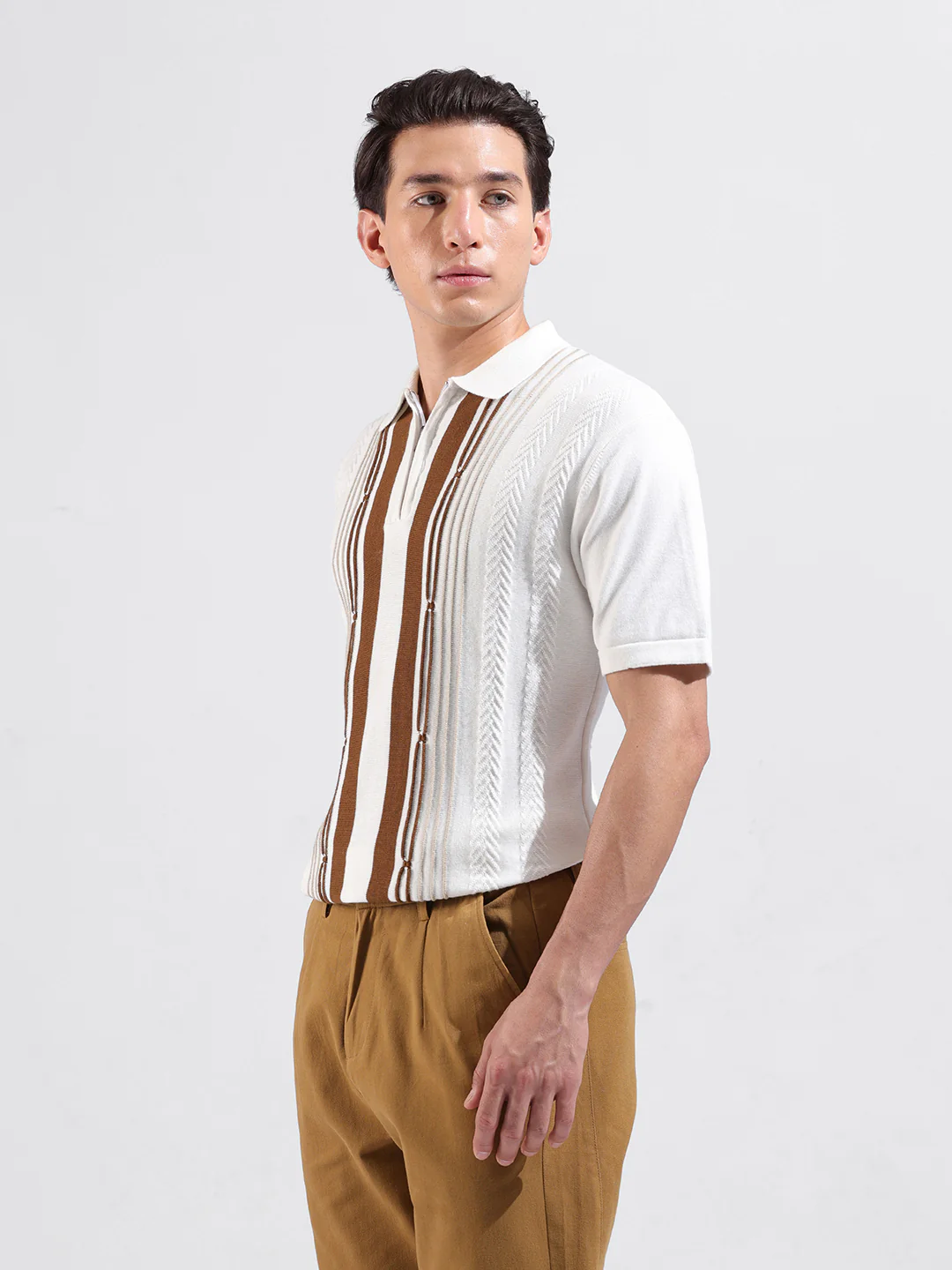 Men's White Slim Fit Colourblocked Flat Knit T-Shirt - Image 5