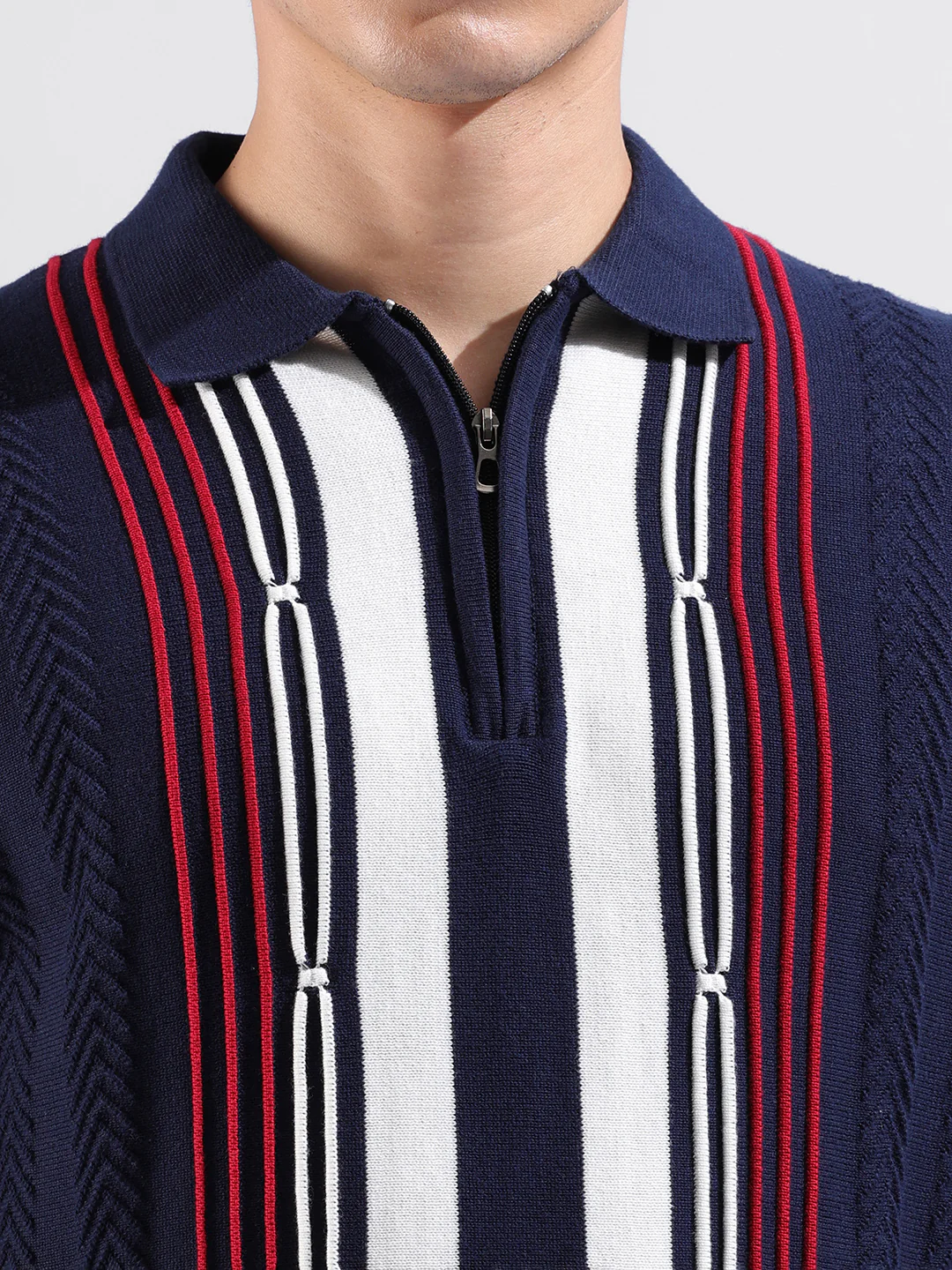 Men's Blue Slim Fit Colourblocked Flat Knit T-Shirt - Image 3
