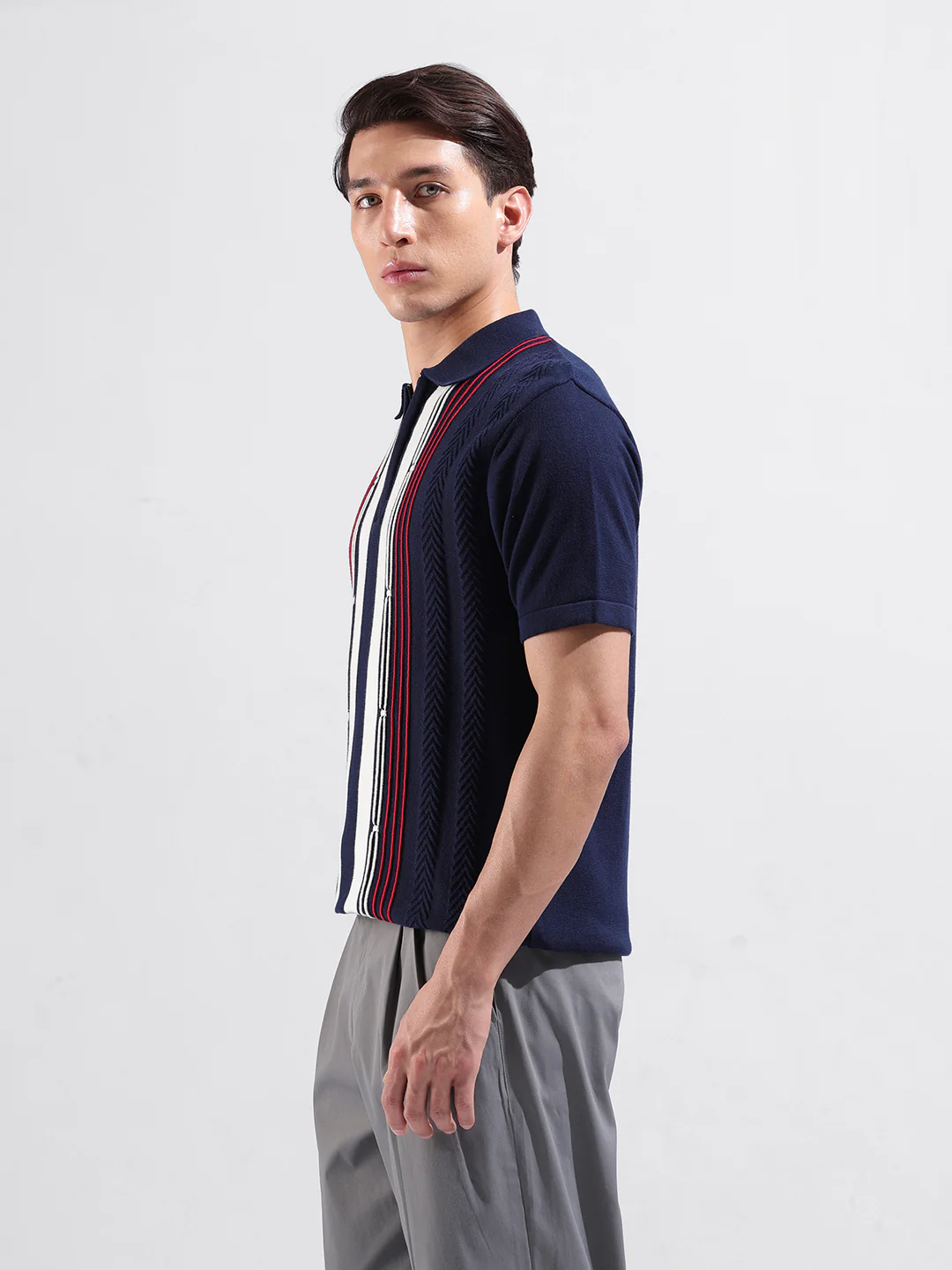 Men's Blue Slim Fit Colourblocked Flat Knit T-Shirt - Image 5