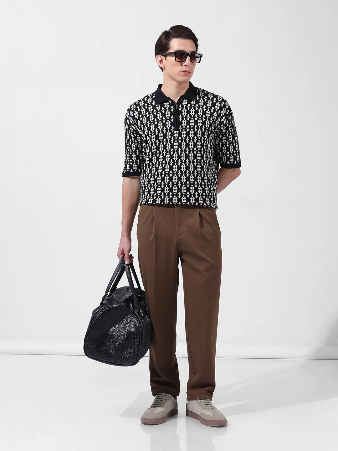 Men's Black Oversized Fit Printed Flat Knit T-Shirt - Image 8