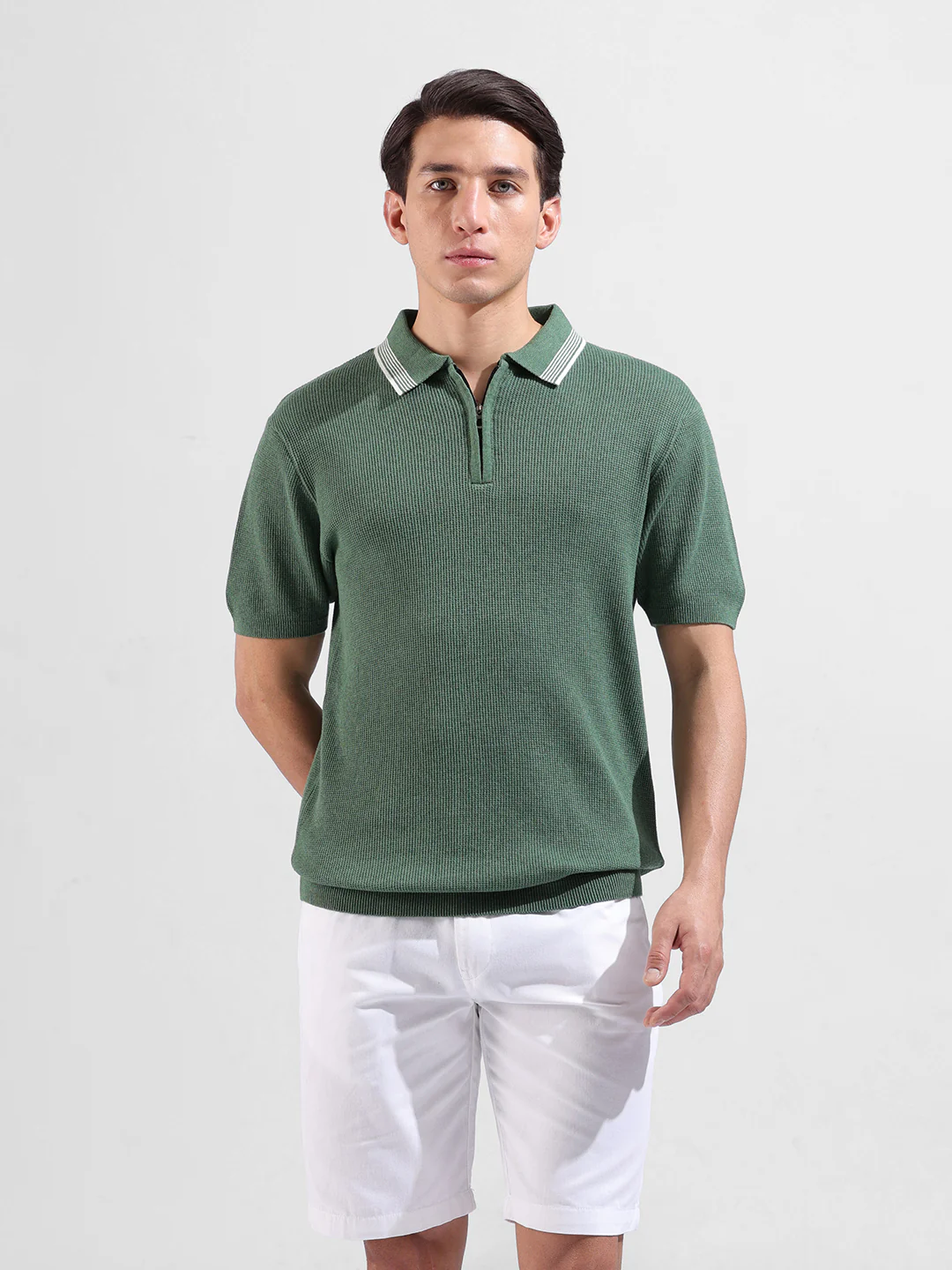 Men's Olive Slim Fit Solid Flat Knit T-Shirt - Image 2
