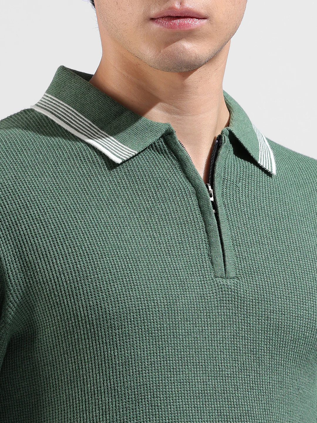 Men's Olive Slim Fit Solid Flat Knit T-Shirt - Image 3