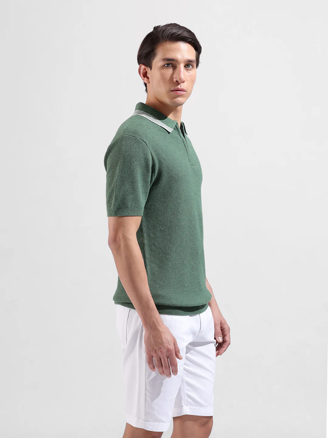 Men's Olive Slim Fit Solid Flat Knit T-Shirt - Image 4