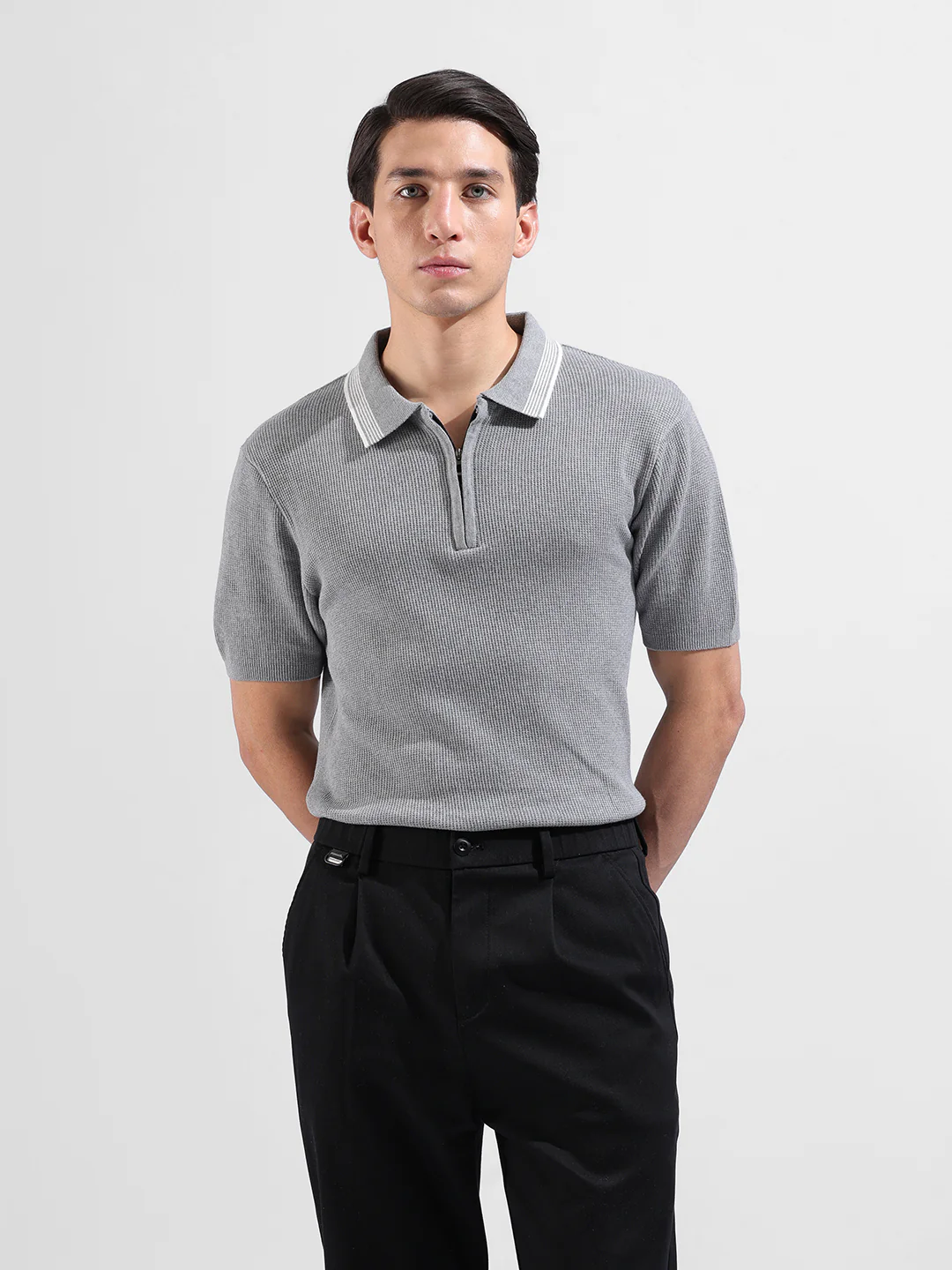 Men's Grey Slim Fit Solid Flat Knit T-Shirt - Image 2