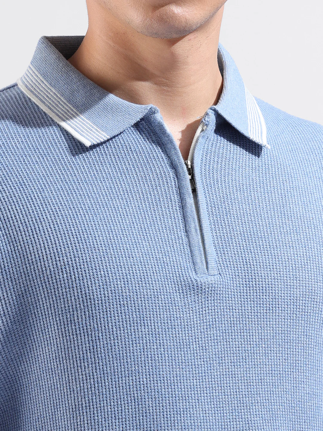 Men's Blue Slim Fit Solid Flat Knit T-Shirt - Image 3