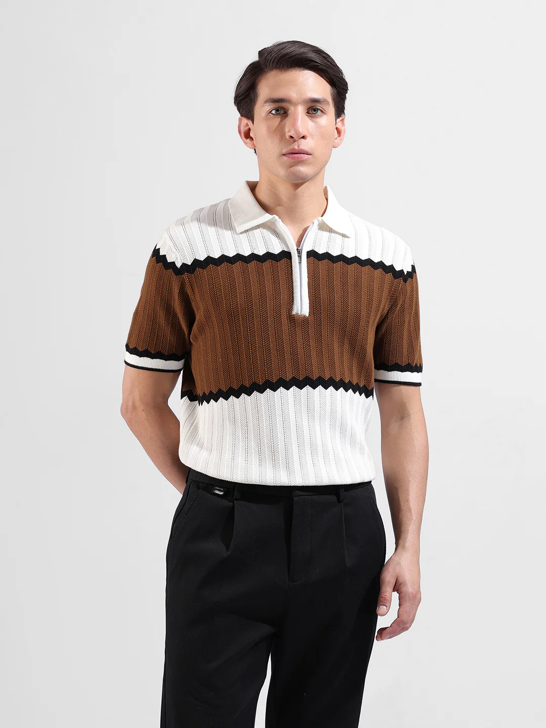 Men's White Slim Fit Colourblocked Flat Knit T-Shirt - Image 2