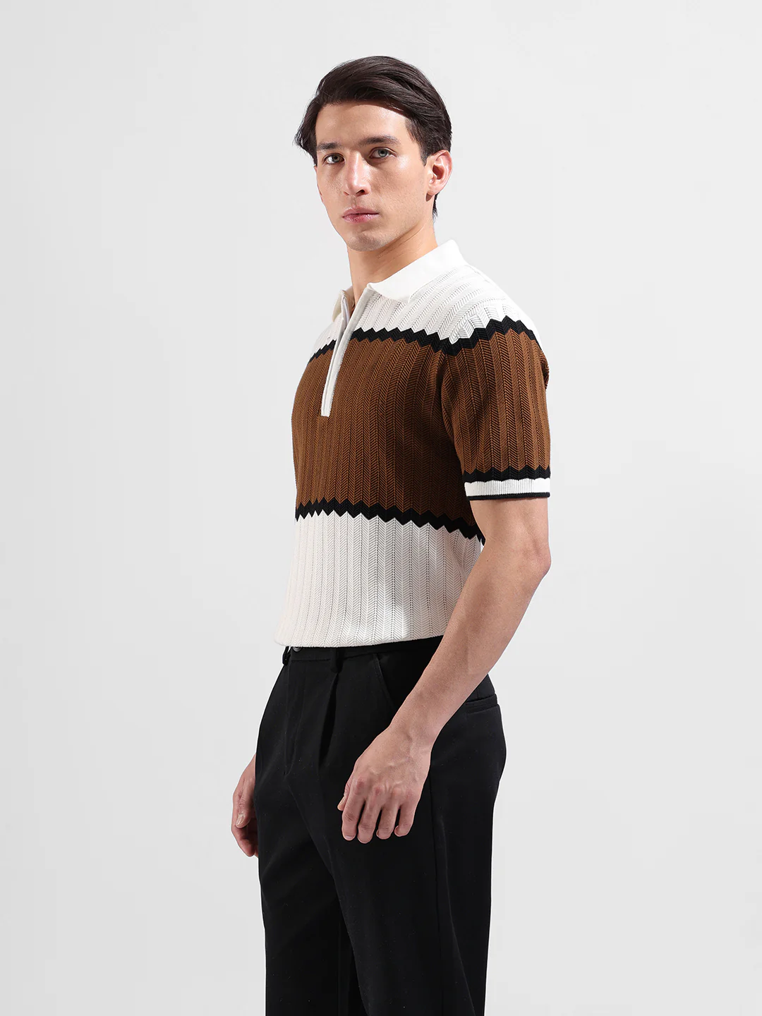 Men's White Slim Fit Colourblocked Flat Knit T-Shirt - Image 5