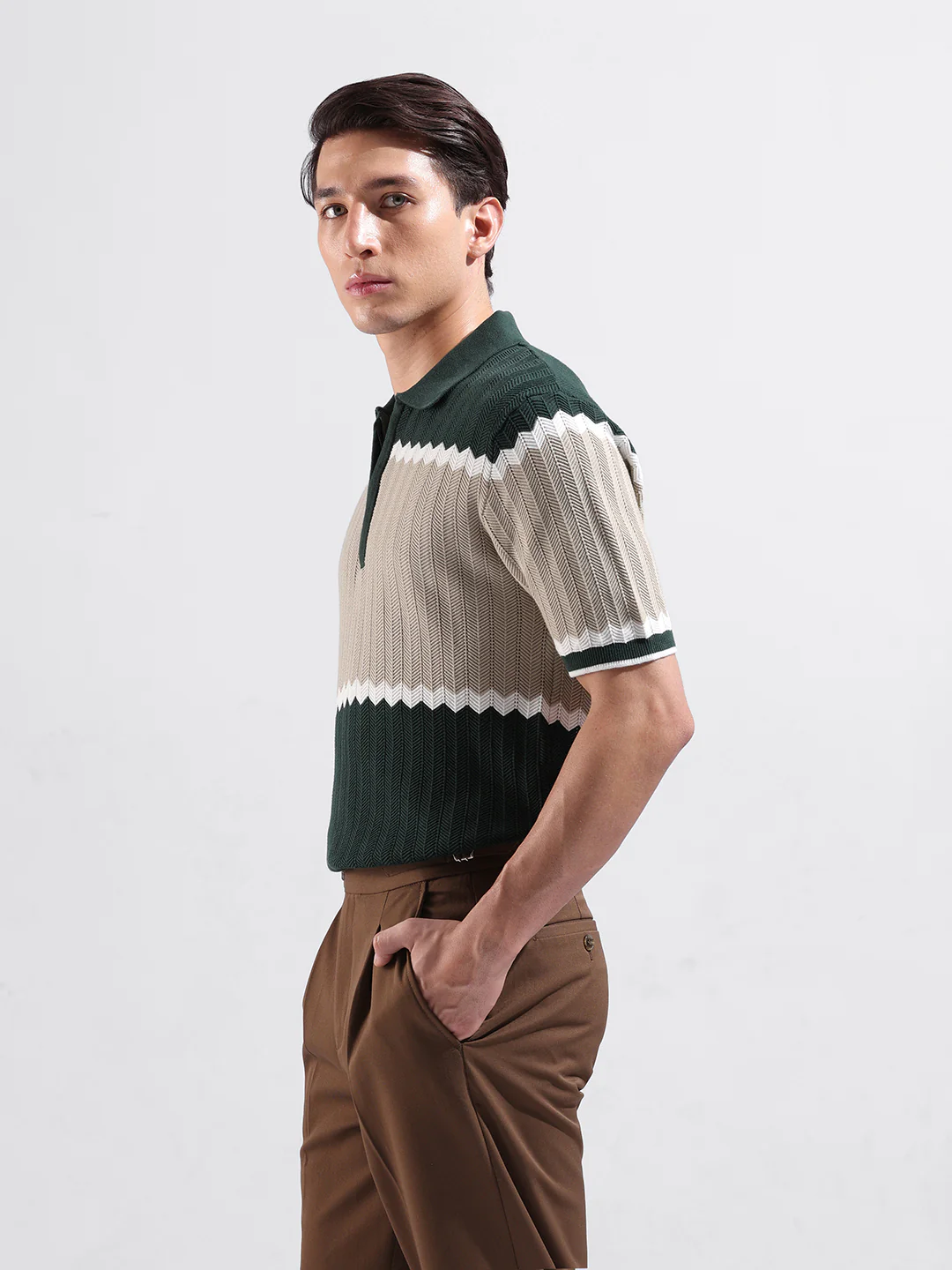 Men's Green Slim Fit Colourblocked Flat Knit T-Shirt - Image 5