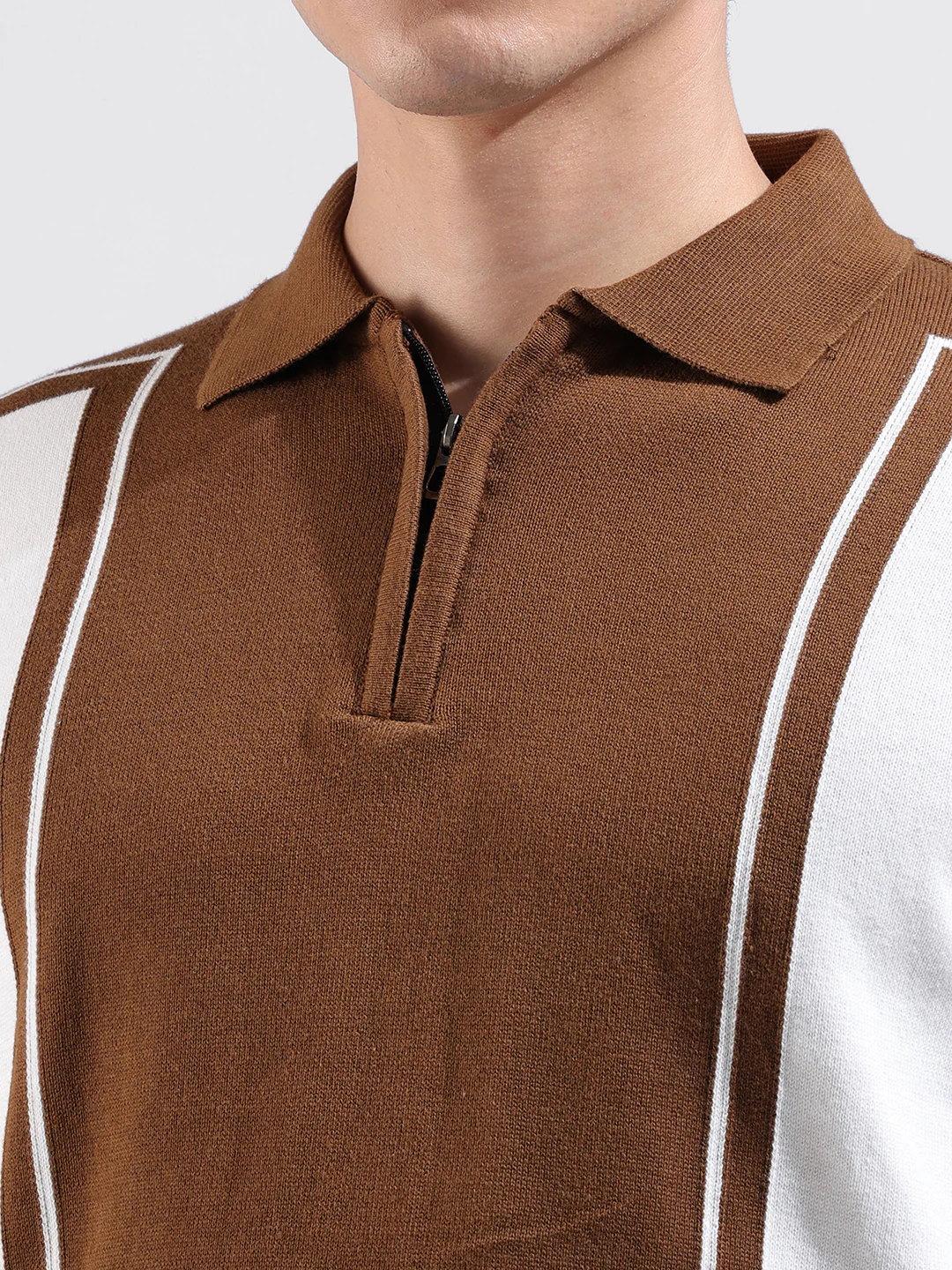 Men's White Slim Fit Colourblocked Flat Knit T-Shirt - Image 3