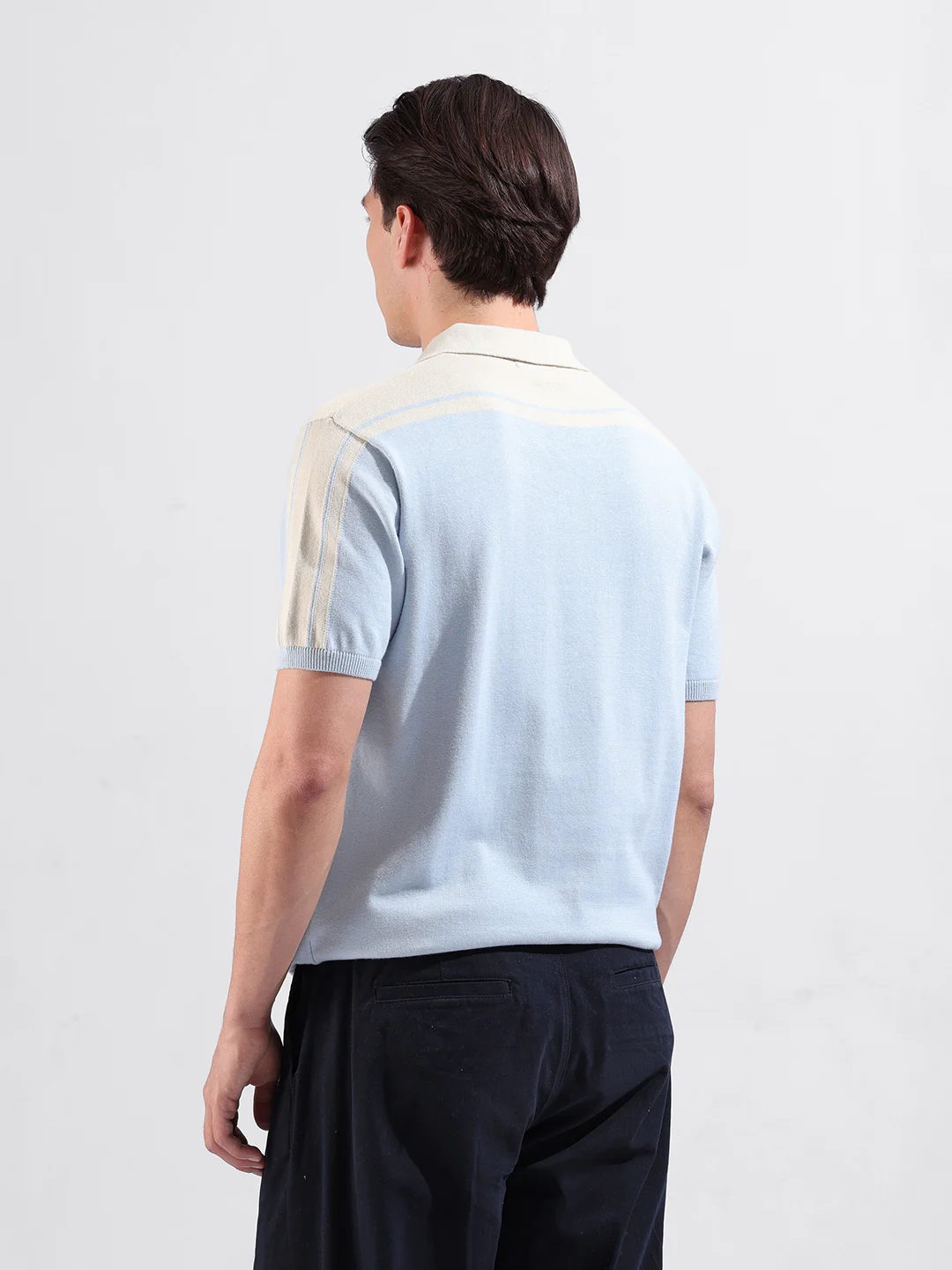Men's Blue Slim Fit Colourblocked Flat Knit T-Shirt - Image 7