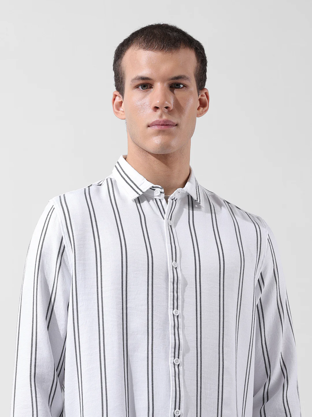 Men's White Regular Fit Striped Casual Shirt - Image 6