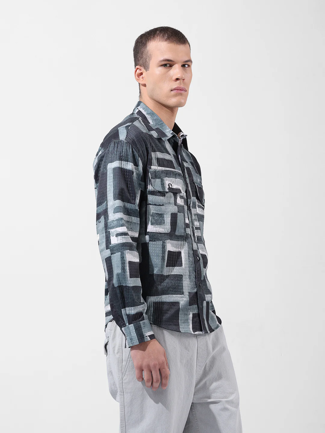 Men's Green Regular Fit Printed Textured Shirt - Image 2