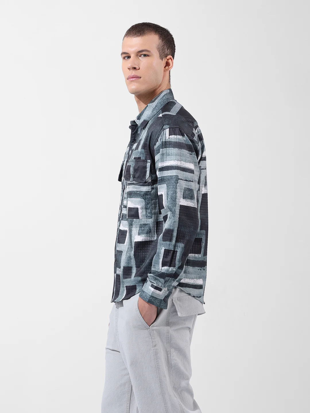 Men's Green Regular Fit Printed Textured Shirt - Image 4