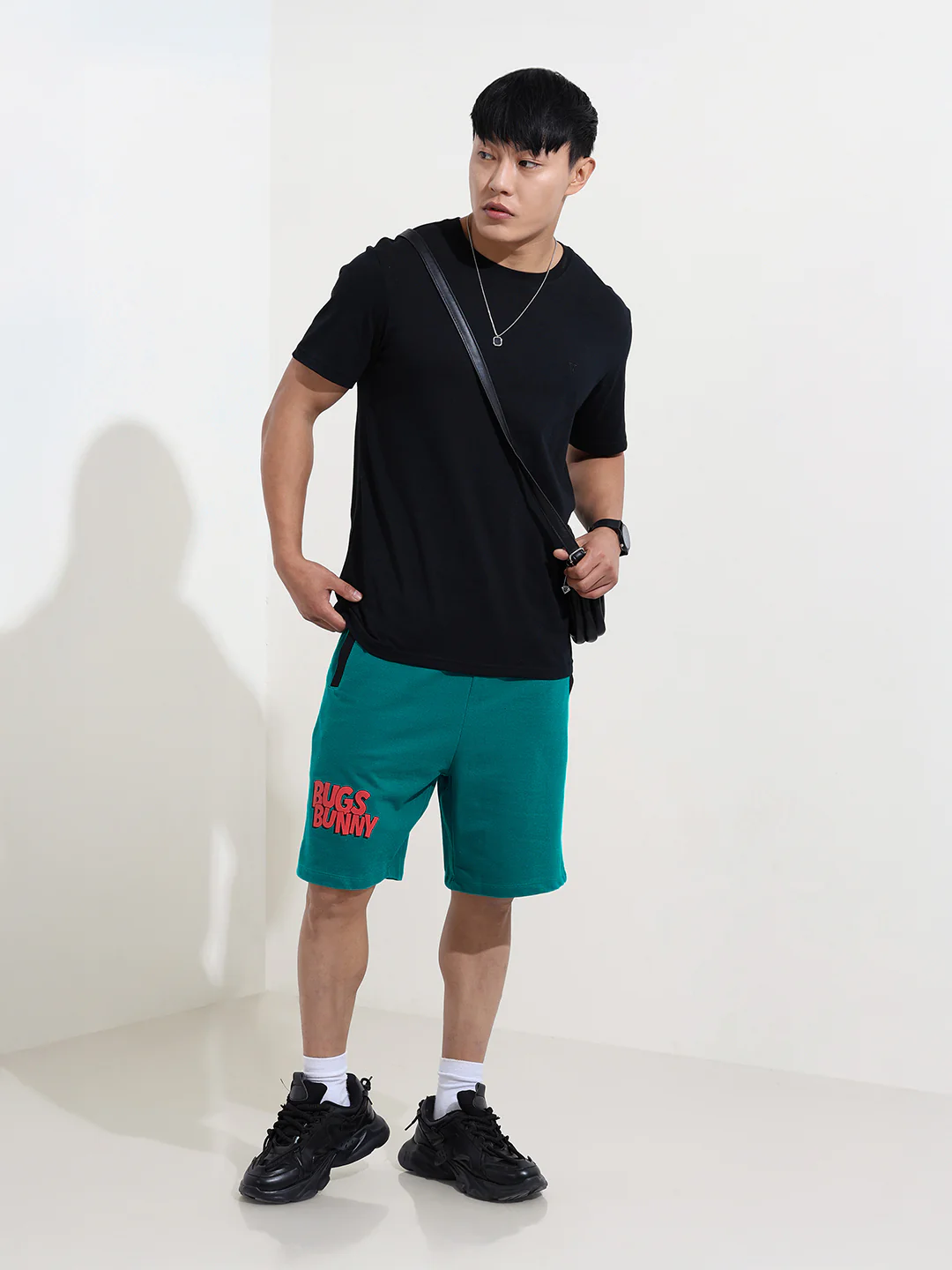 Men's Grey Relaxed Fit Character Bugs Bunny Printed Shorts - Image 2