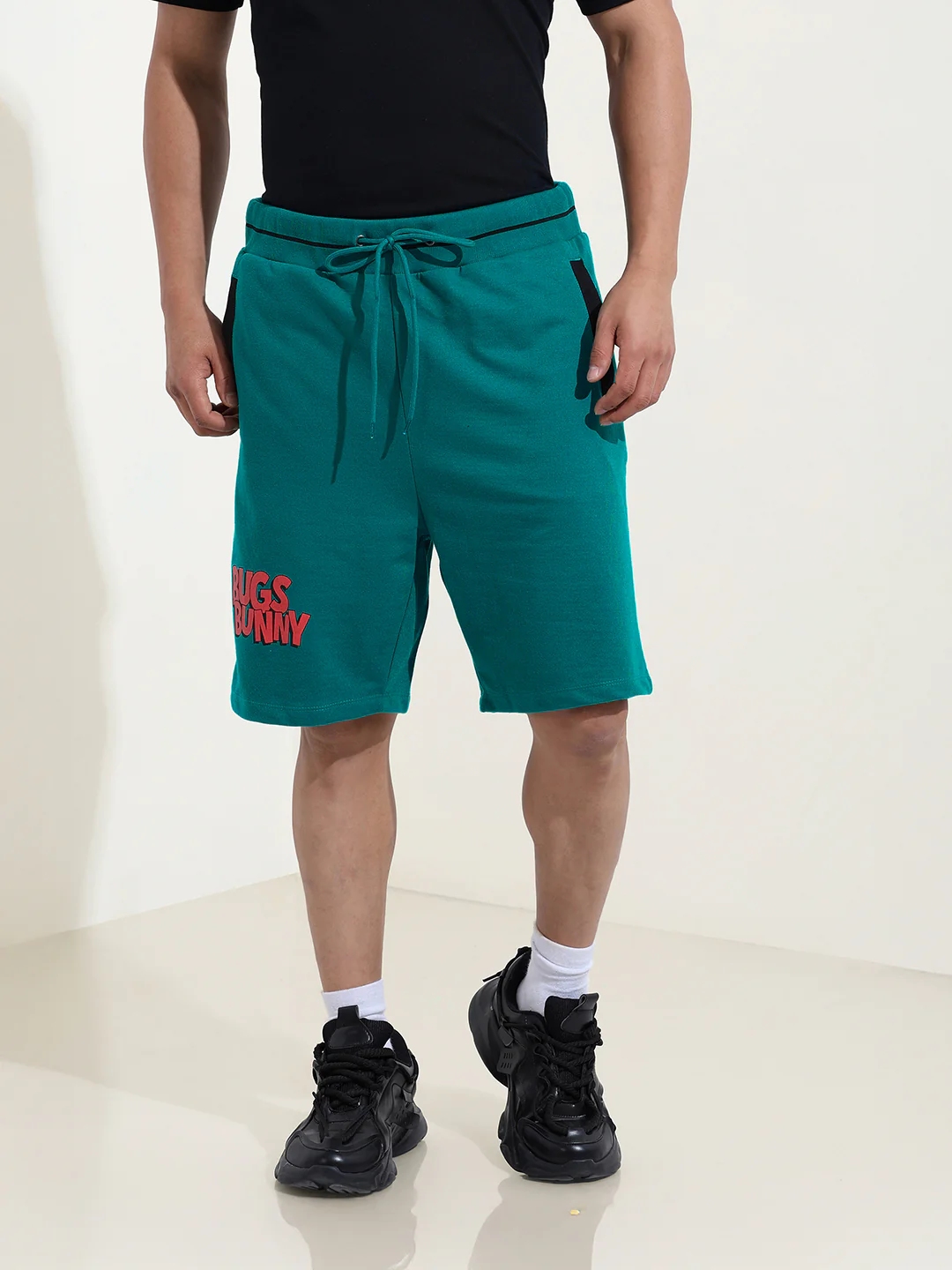 Men's Grey Relaxed Fit Character Bugs Bunny Printed Shorts - Image 7