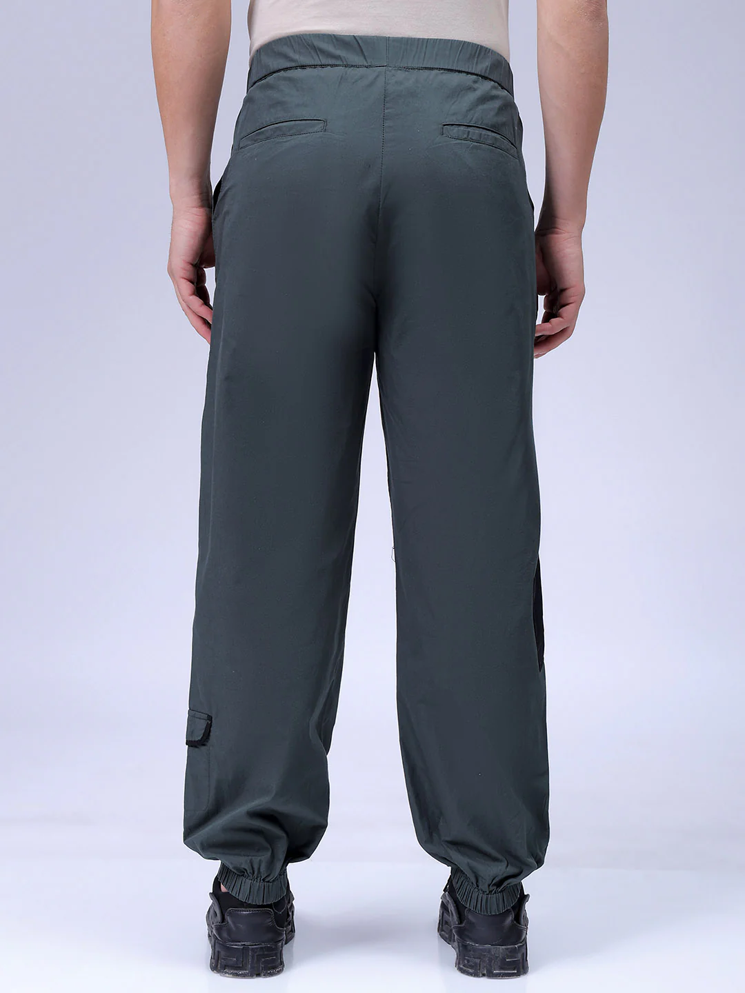 Men's Jungle Green Loose Fit Solid Casual Jogger - Image 5