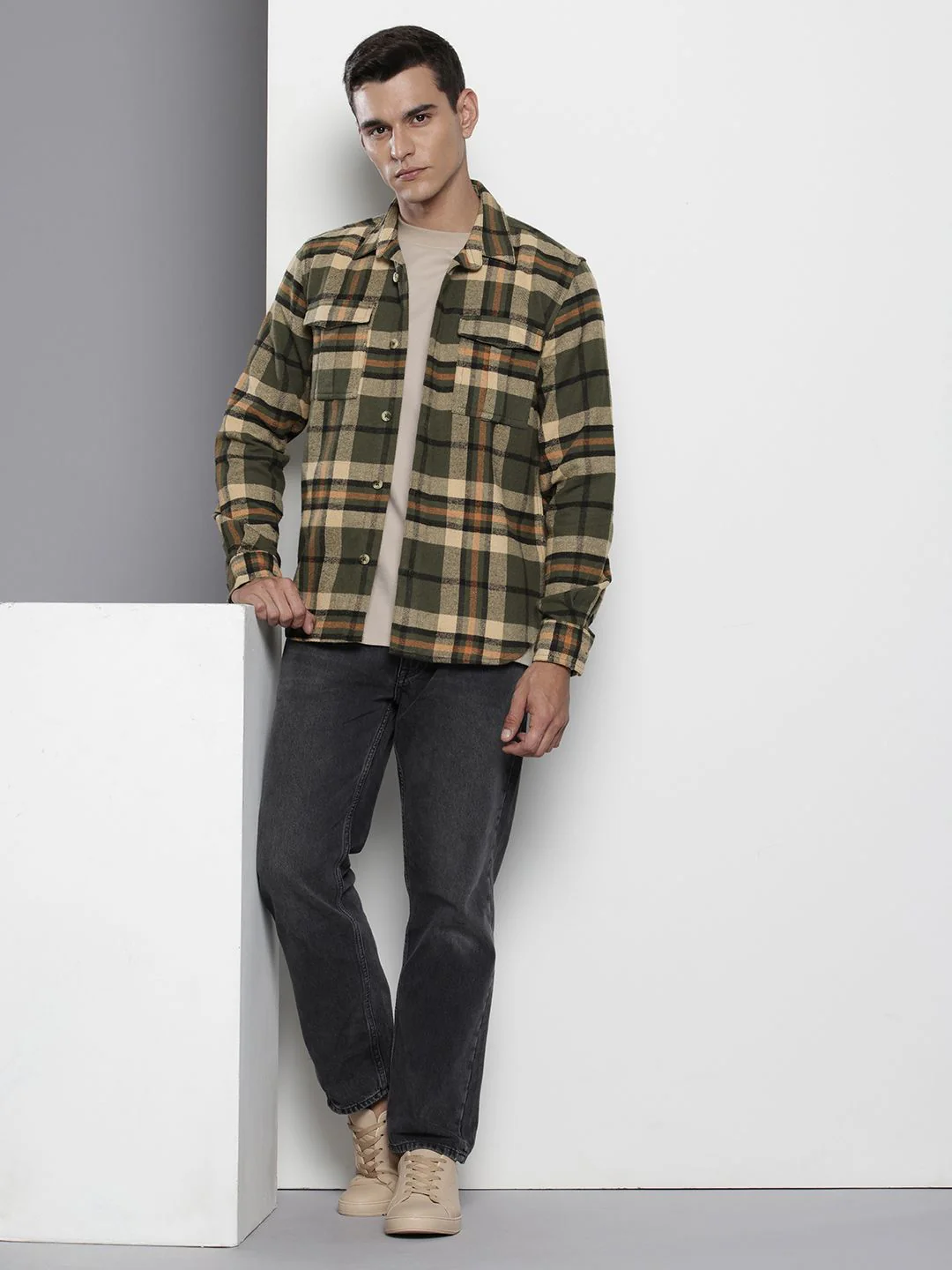 Men's Military Green Regular Fit Checkered Casual Shirt - Image 3