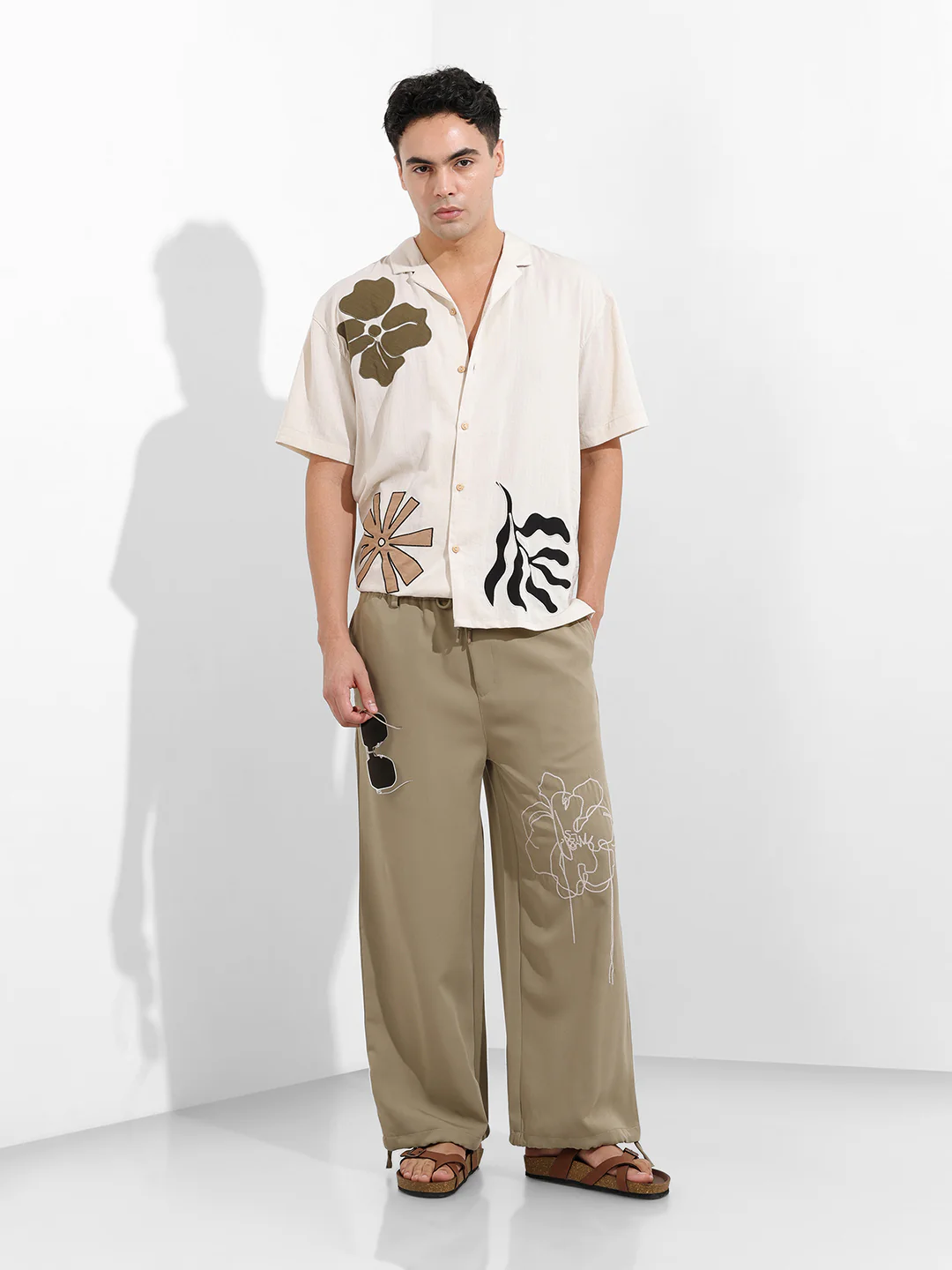 Men's Earthy Green Wide Leg Fit Embroided Retro Wear Jogger - Image 7