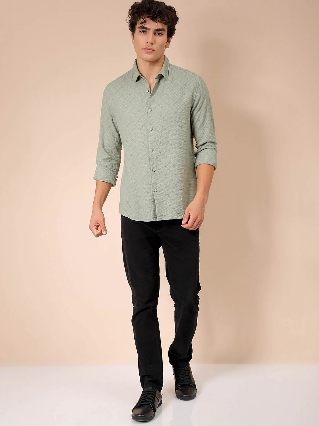 Men's Green Regular Fit Solid Casual Shirt - Image 7