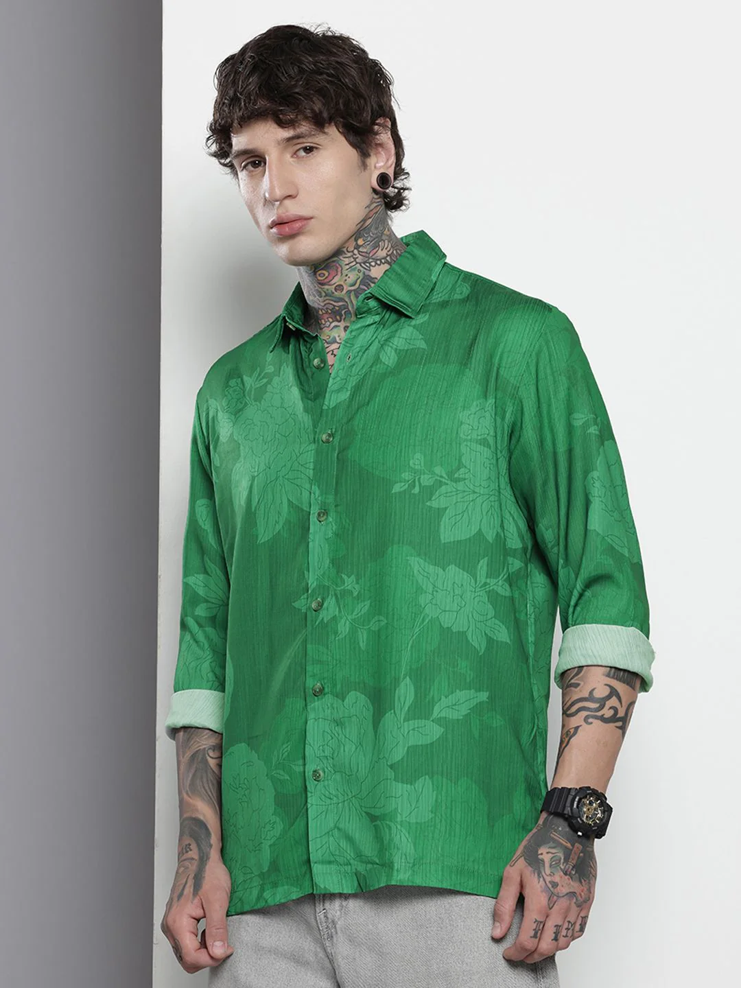 Men's Green Relaxed Fit Floral Print Resort Wear Shirt - Image 2