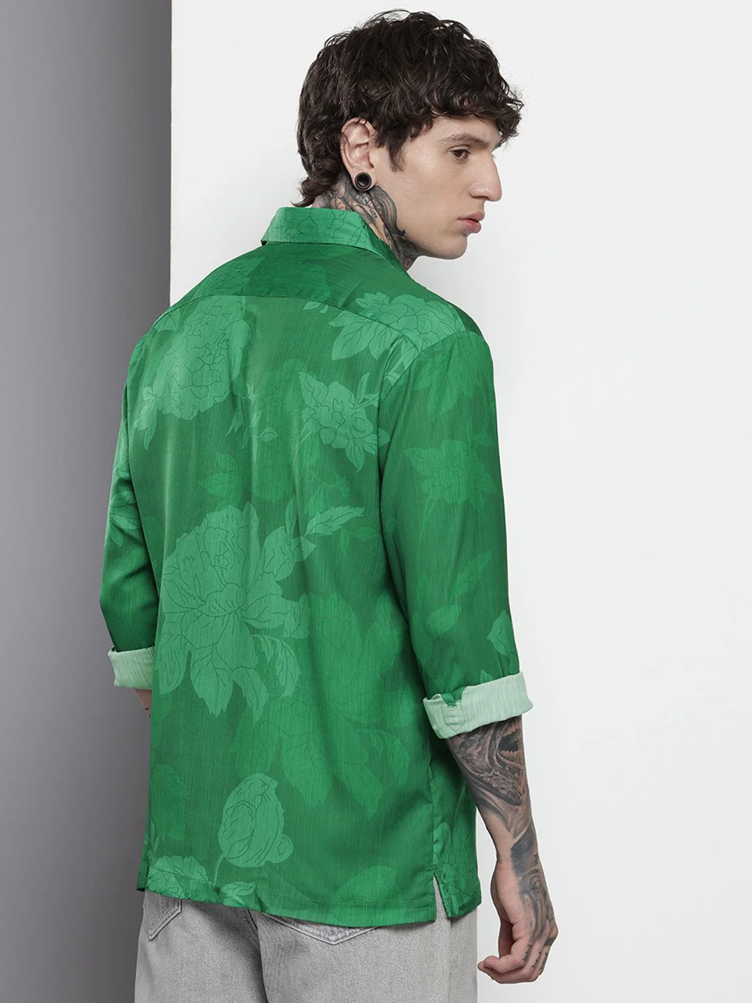 Men's Green Relaxed Fit Floral Print Resort Wear Shirt - Image 4