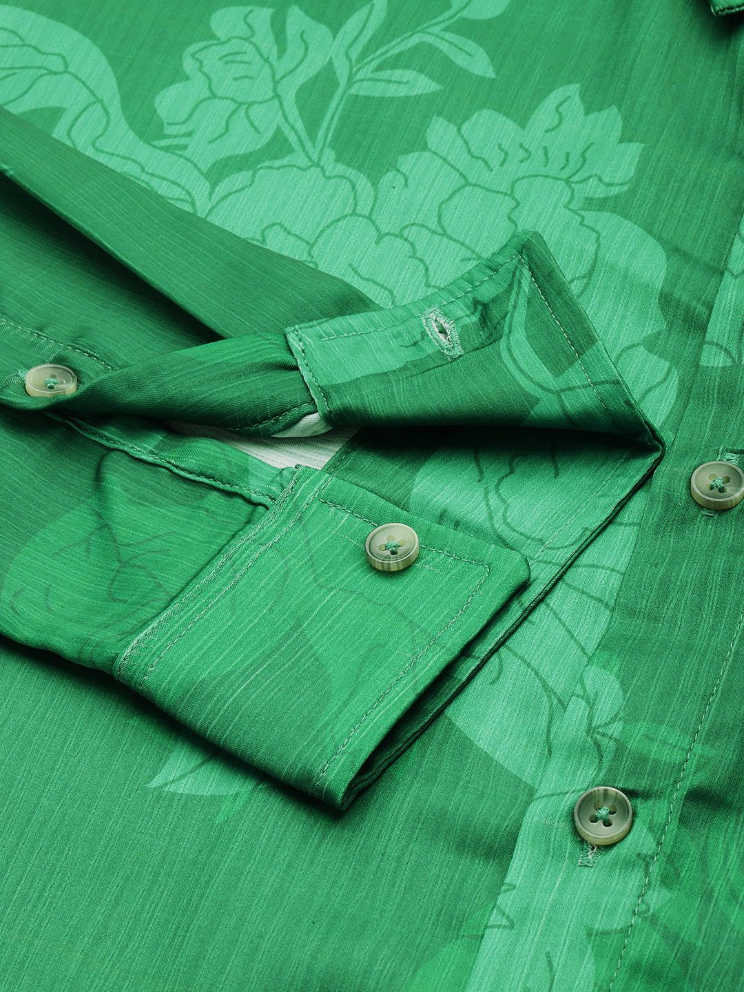 Men's Green Relaxed Fit Floral Print Resort Wear Shirt - Image 6
