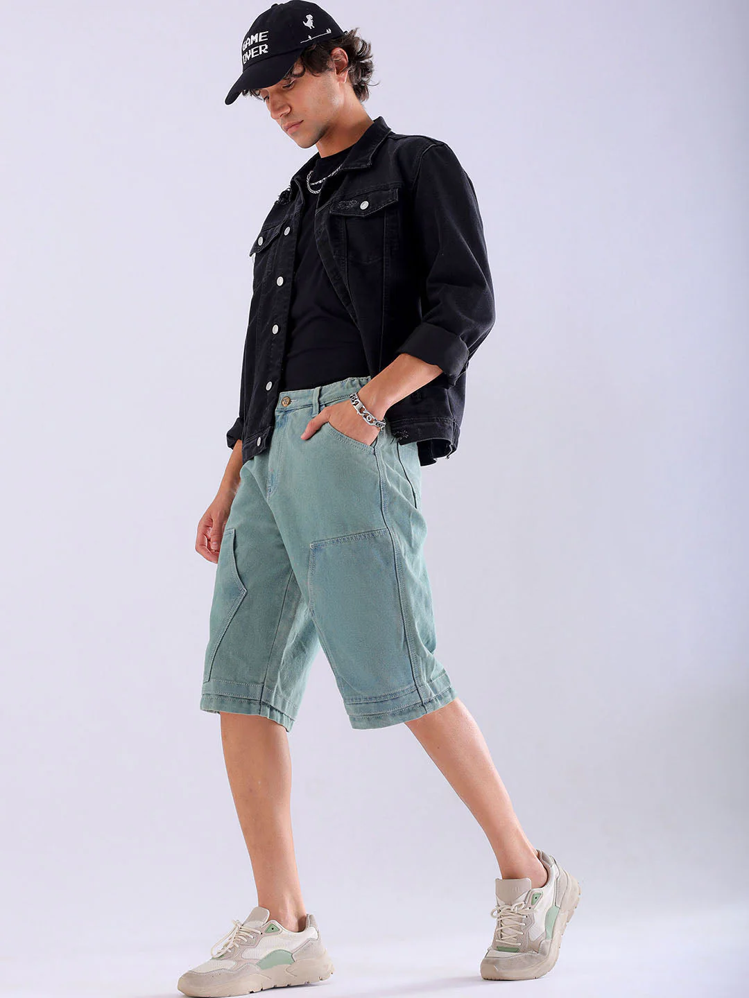 Men's Light Green Relaxed Fit Solid Utility Denim Shorts - Image 2
