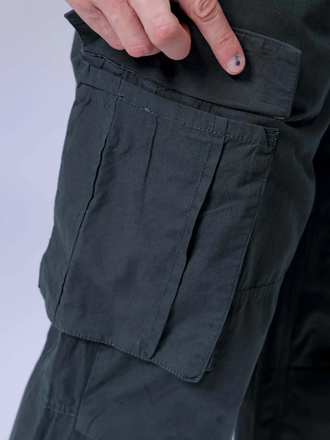 Men's Jungle Green Relaxed Fit Solid Utility Cargo - Image 8