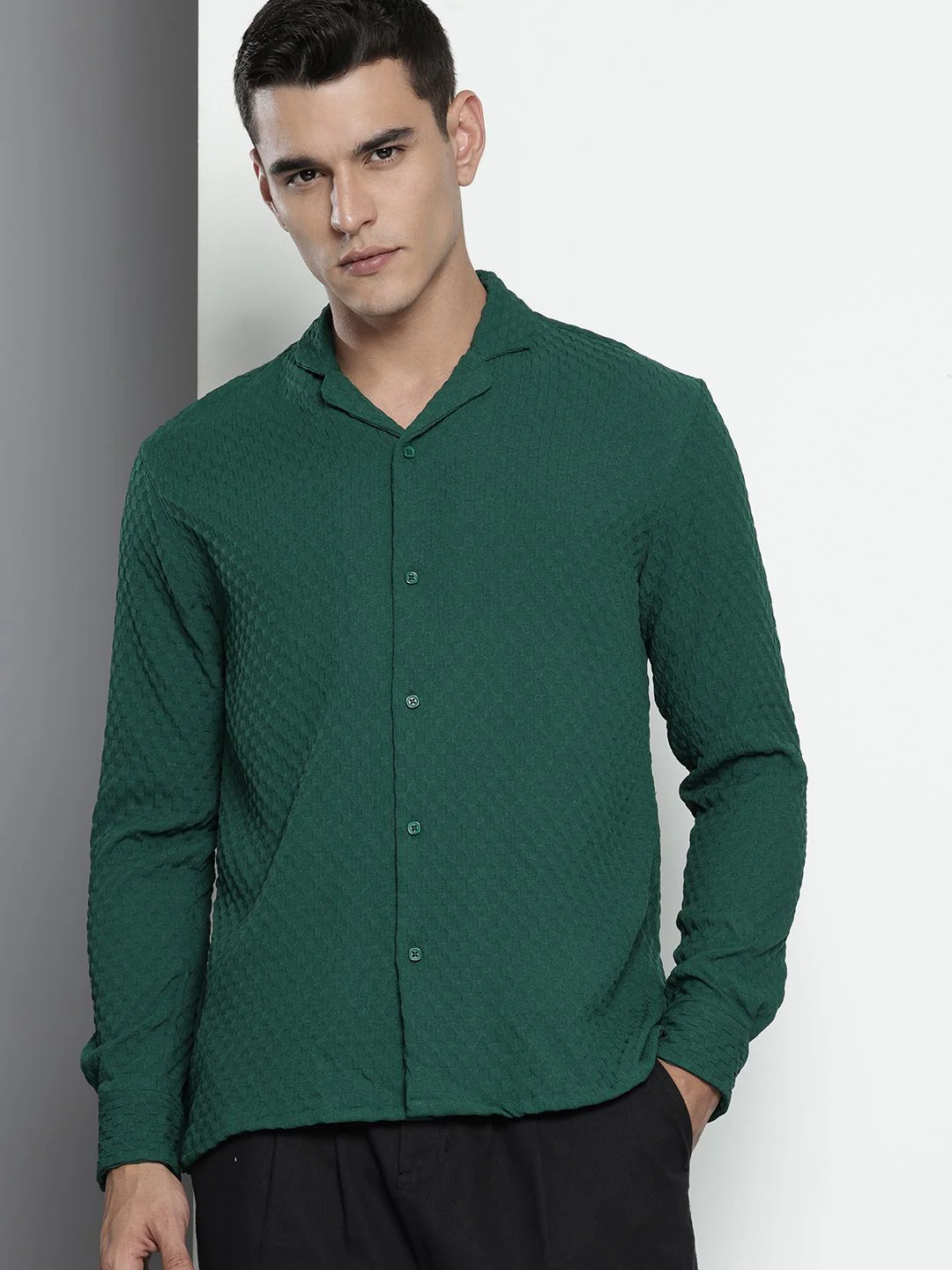 Men's Dark Green Relaxed Fit Solid Textured Shirt - Image 3