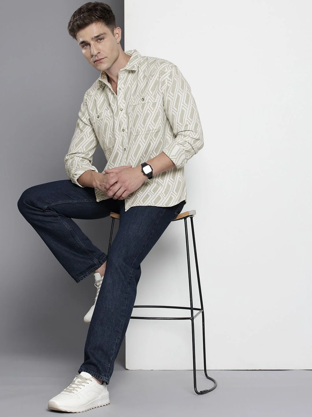 Men's Green Relaxed Fit Textured Casual Shirt - Image 3