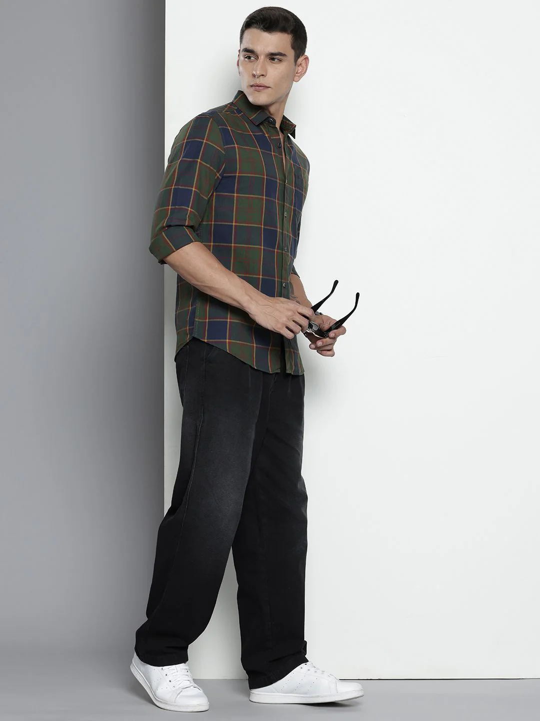 Men's Green Slim Fit Checked Casual Shirt - Image 4