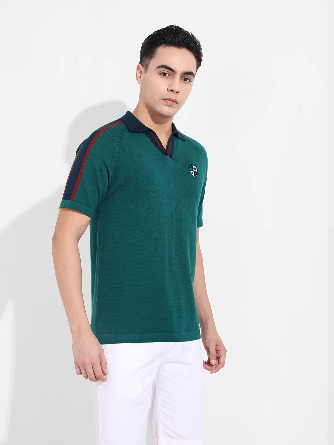 Men's Green Slim Fit Textured Flat Knit T-Shirt - Image 4