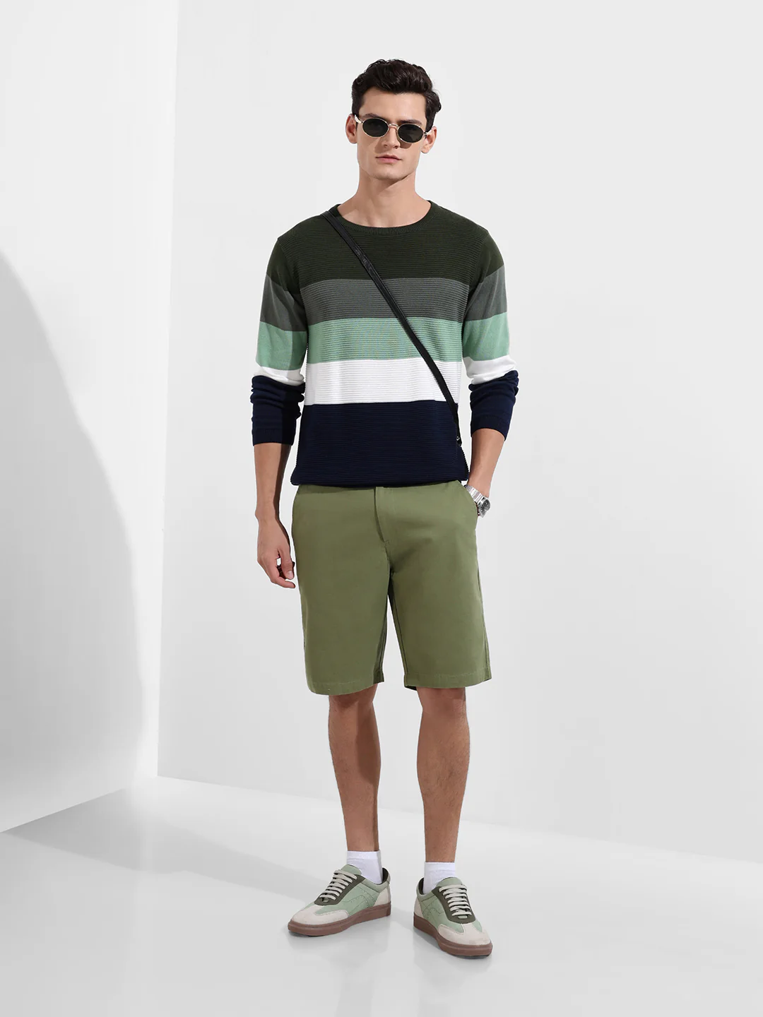 Men's Green Slim Fit Solid Flat Knit T-Shirt - Image 2
