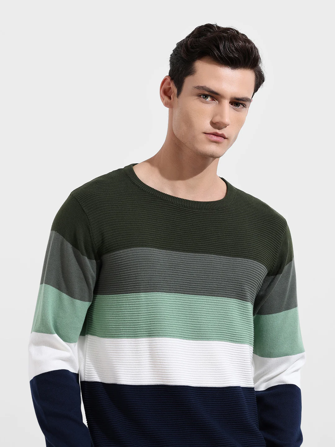 Men's Green Slim Fit Solid Flat Knit T-Shirt - Image 5