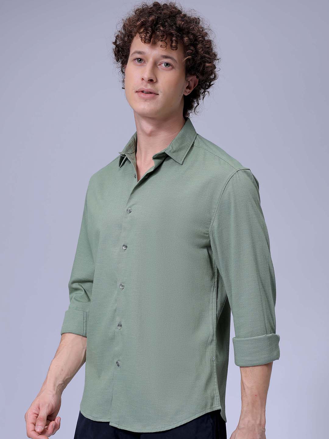 Men's Green Slim Fit Solid Textured Shirt - Image 3