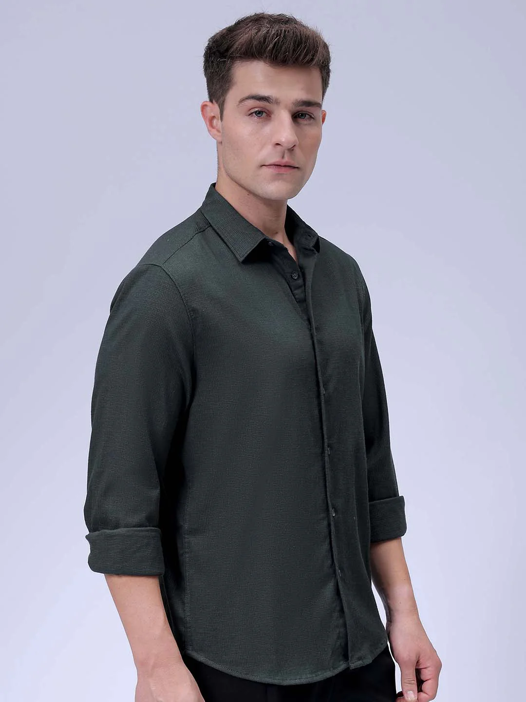 Men's Bottle Green Slim Fit Solid Textured Shirt - Image 4