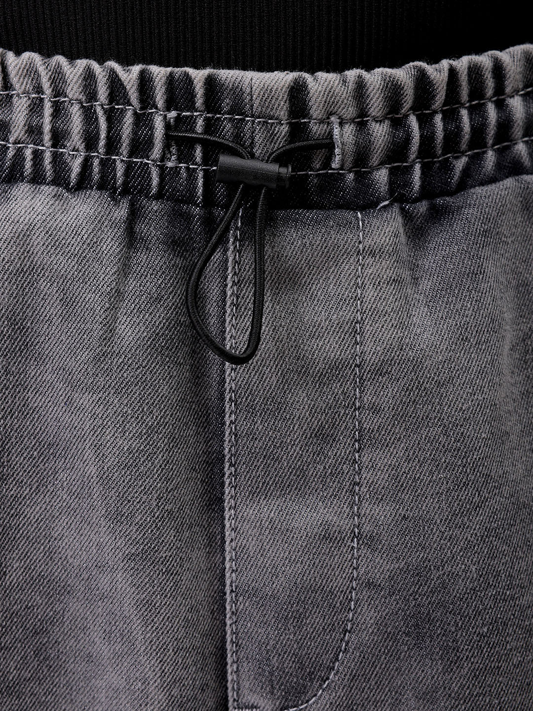 Men's Grey Regular Fit Solid Casual Jeans - Image 6