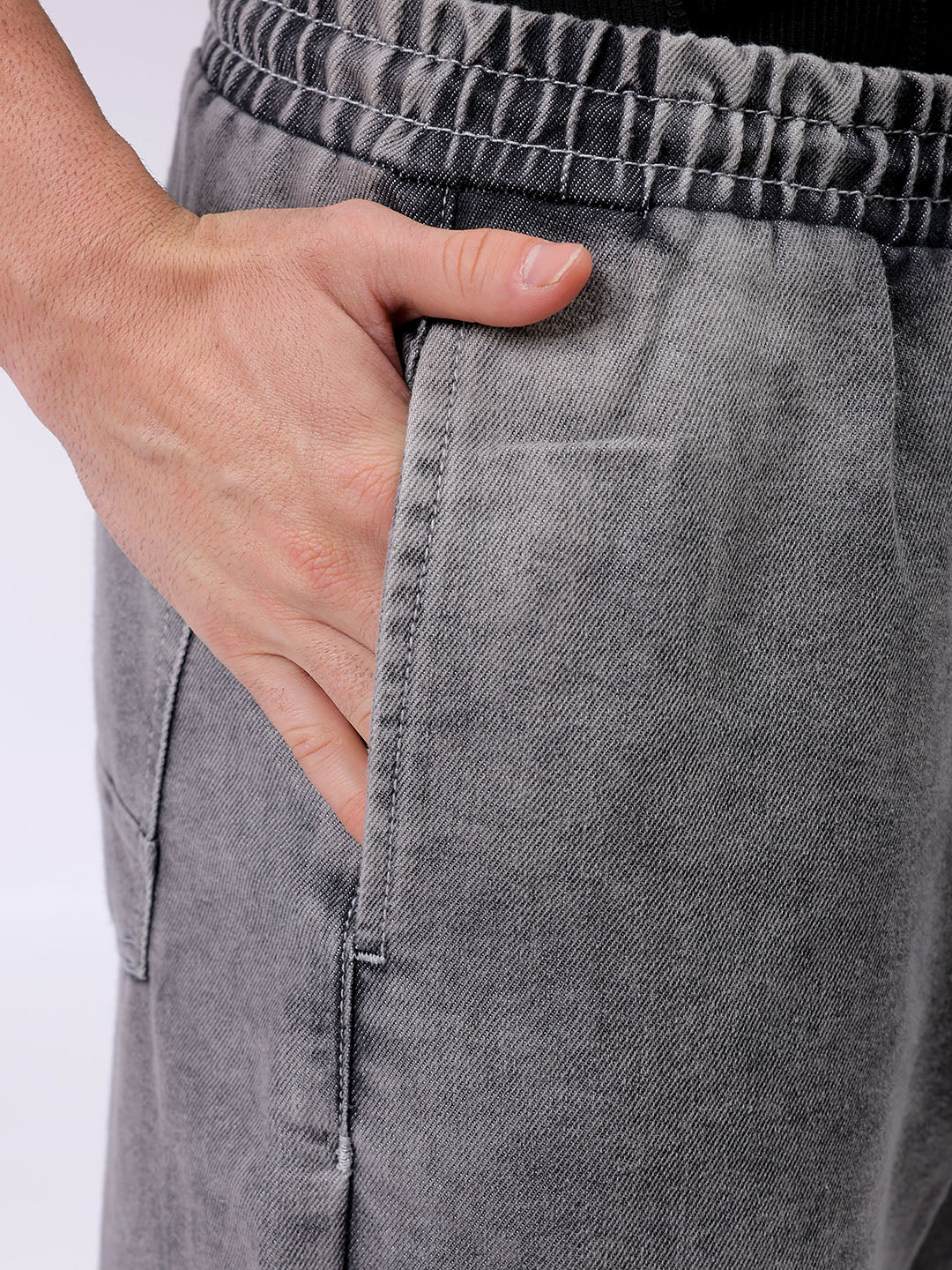 Men's Grey Regular Fit Solid Casual Jeans - Image 7