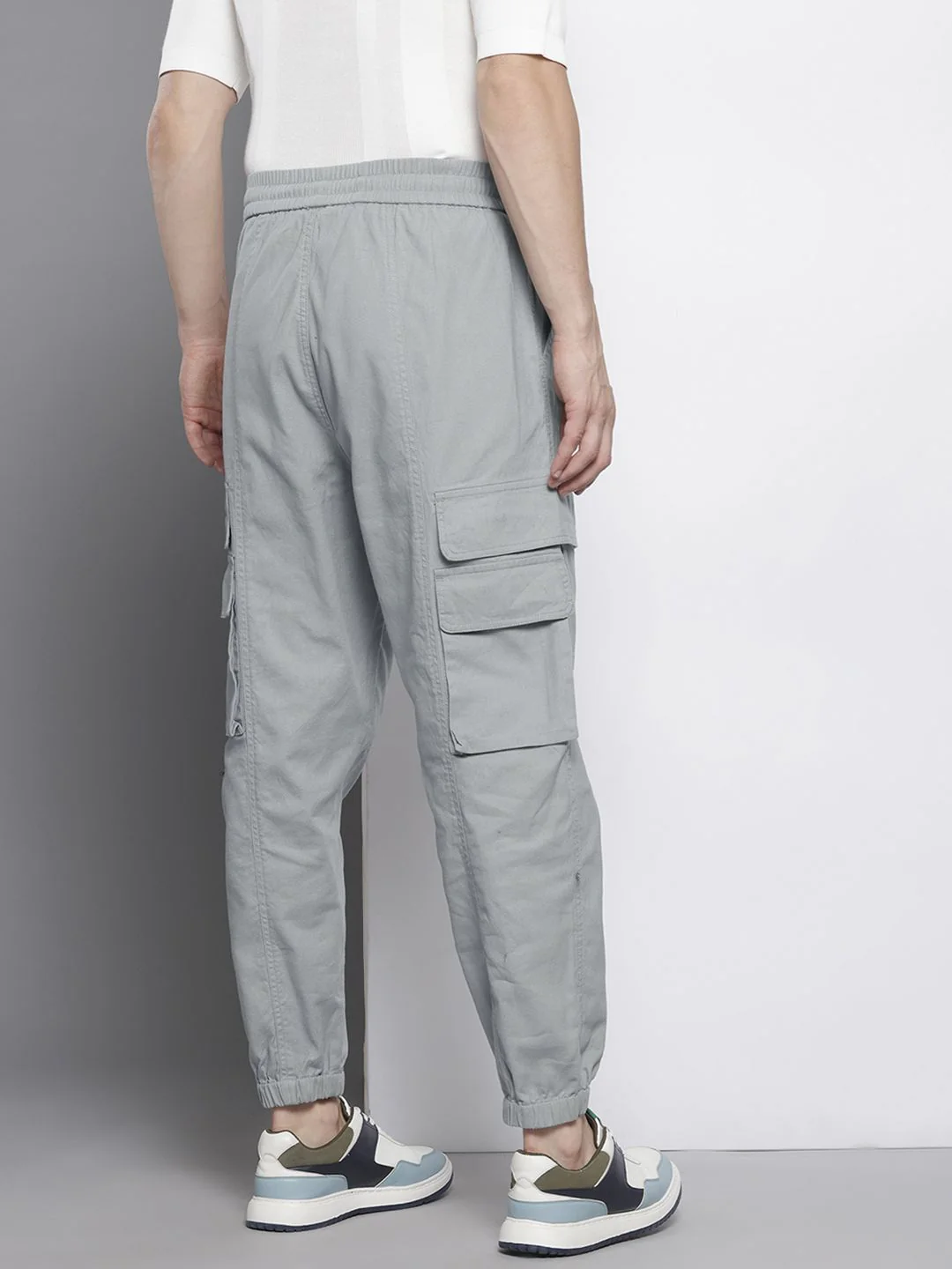 Men's Circular Grey Loose Fit Solid Casual Jogger - Image 3