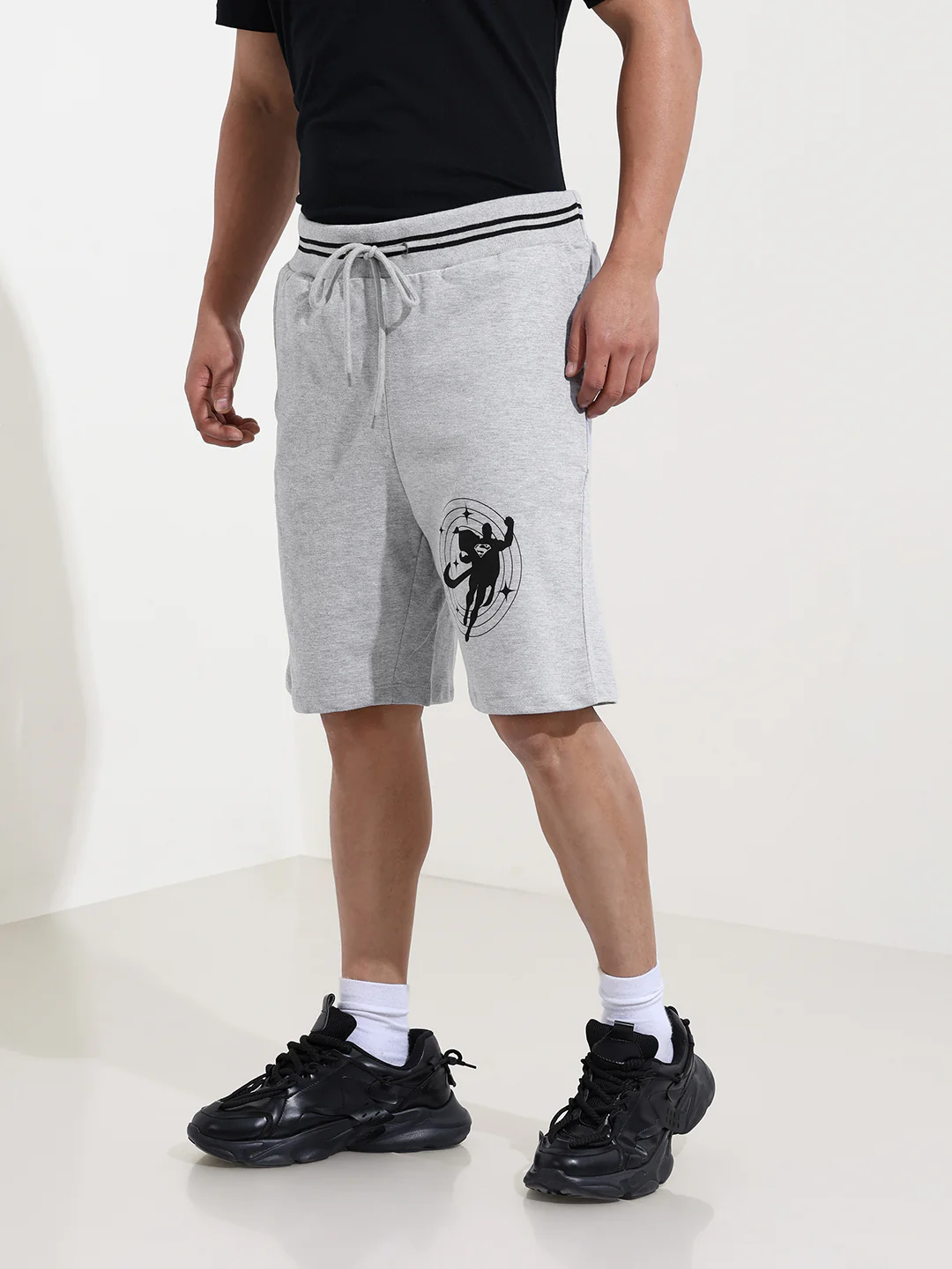 Men's Grey Relaxed Fit Character Superman Printed Shorts - Image 3