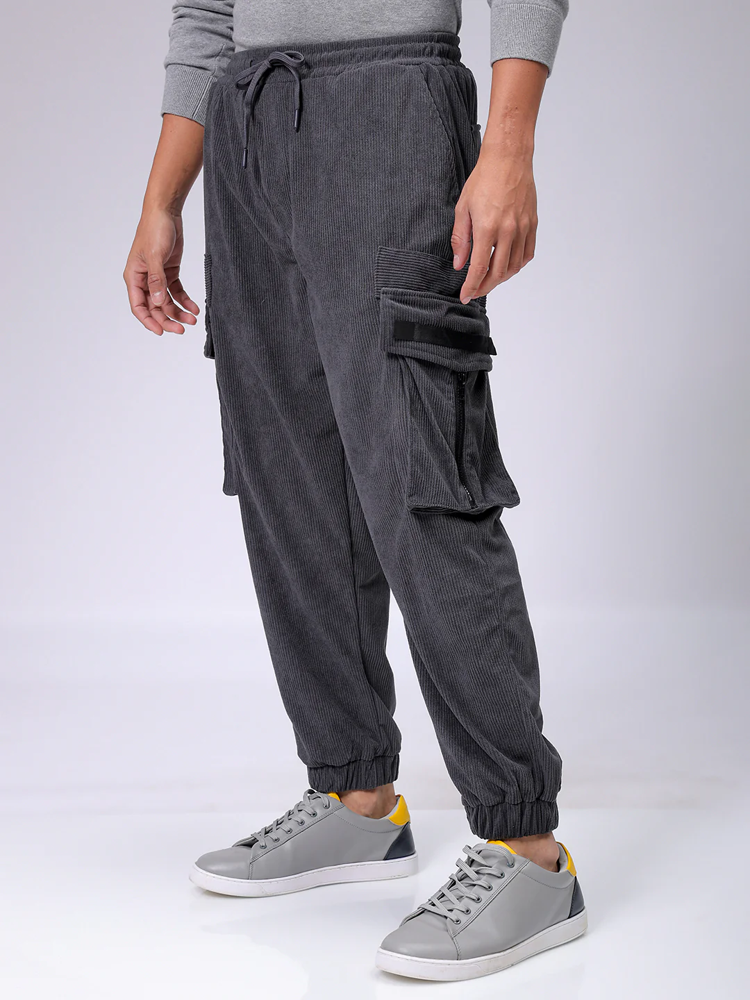 Men's Dark Grey Loose Fit Textured Utility Jogger - Image 3