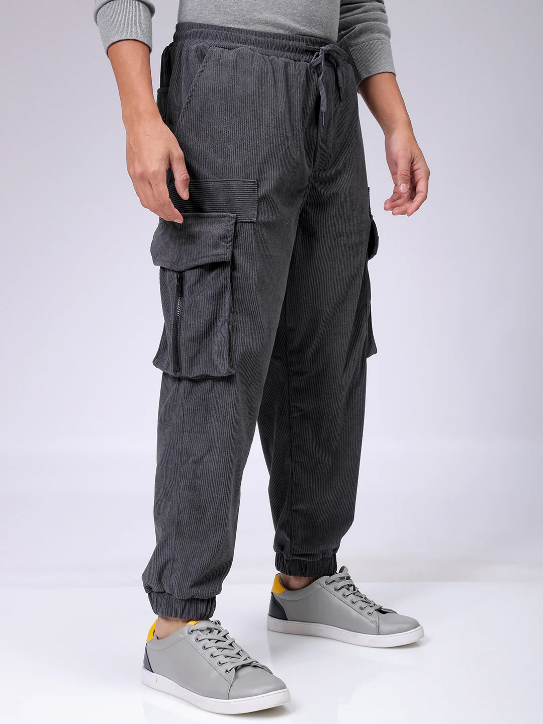 Men's Dark Grey Loose Fit Textured Utility Jogger - Image 4