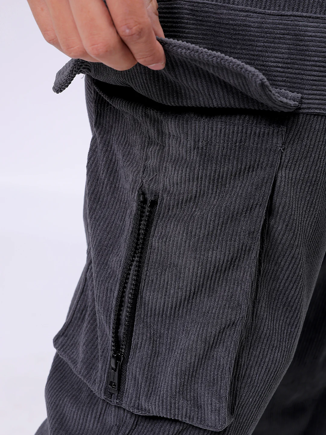 Men's Dark Grey Loose Fit Textured Utility Jogger - Image 8