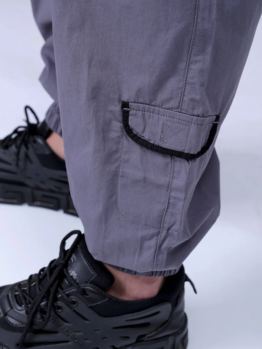 Men's Steel grey Loose Fit Solid Casual Jogger - Image 9