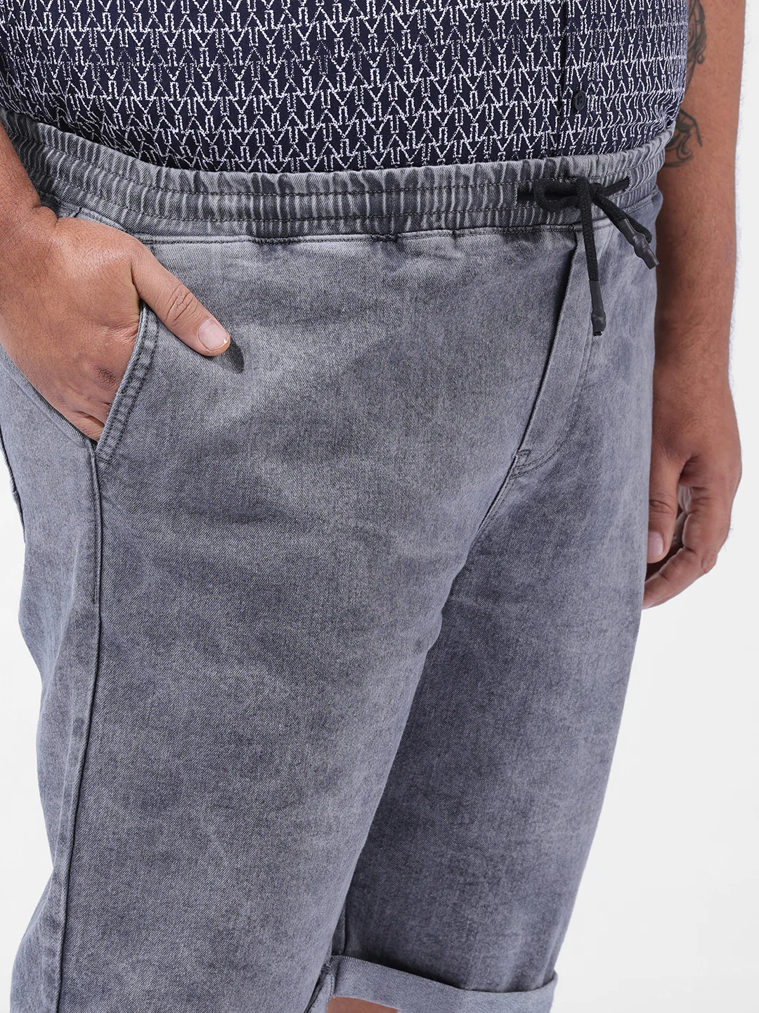 Men's Grey Regular Fit Casual Shorts - Image 5