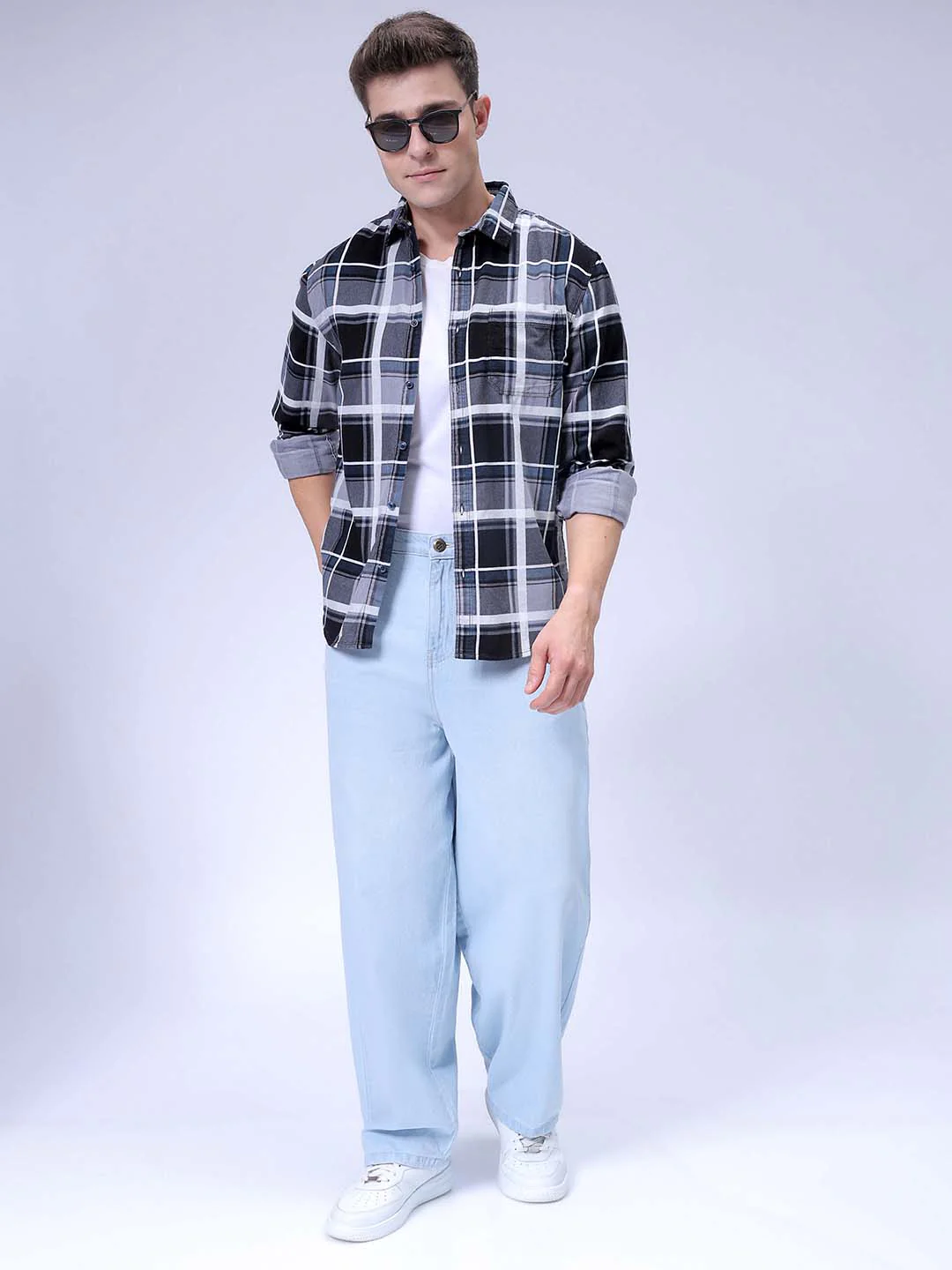 Men's Grey Regular Fit Solid Casual Shirt - Image 2