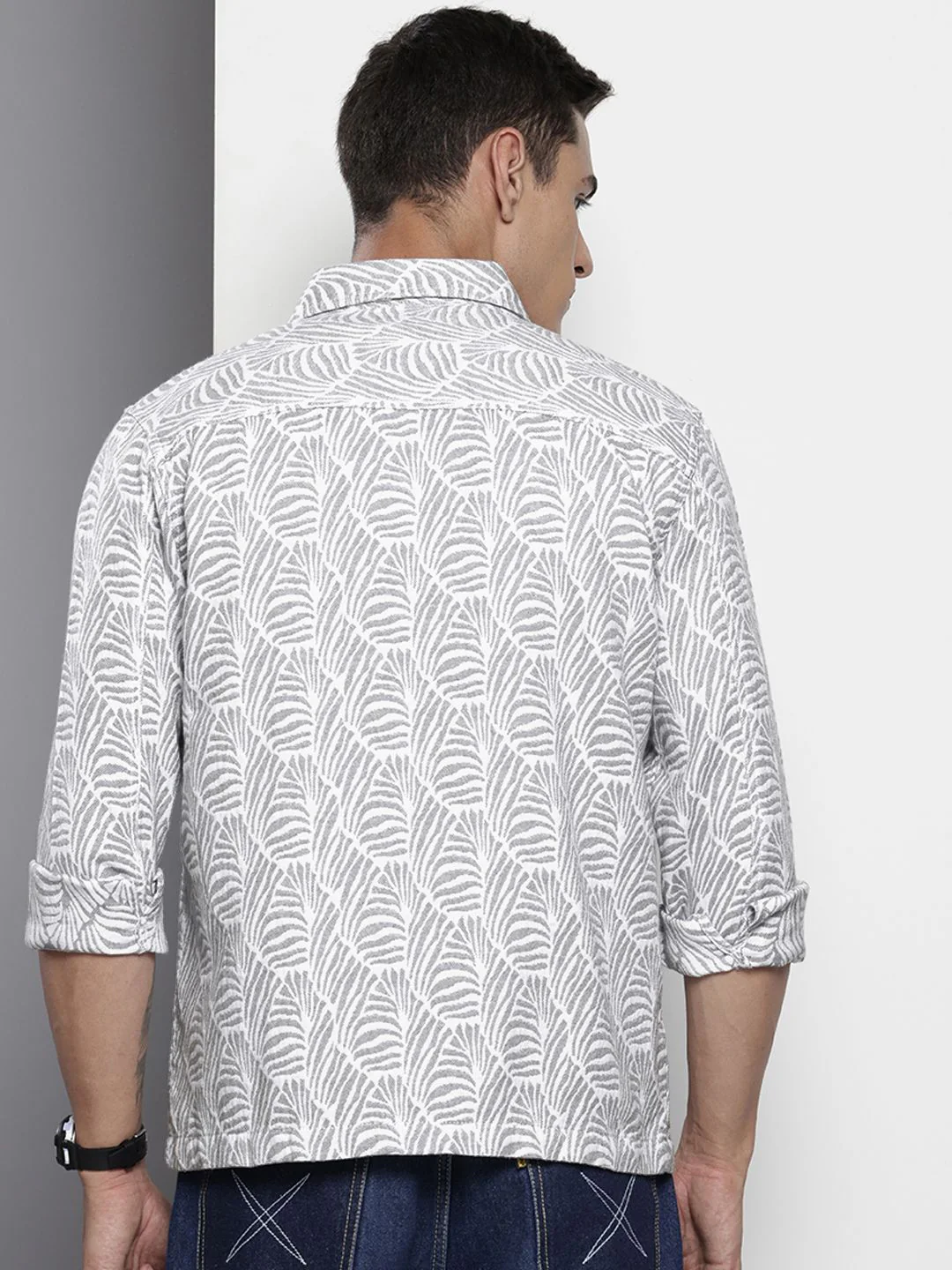 Men's Grey Regular Fit Textured Casual Shirt - Image 2