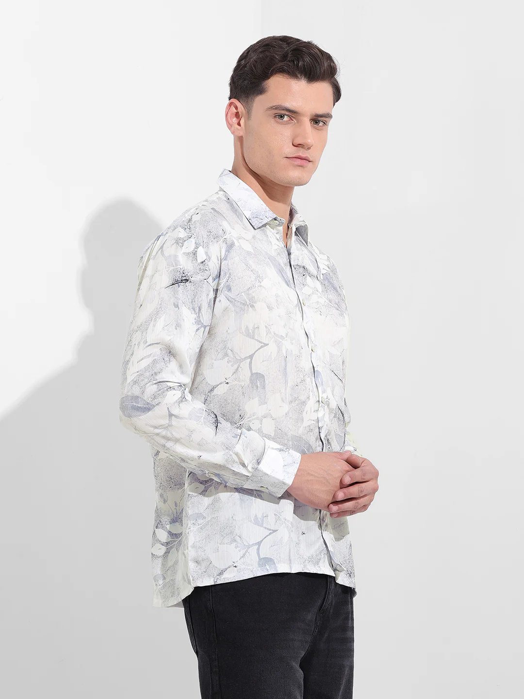 Men's Grey Relaxed Fit Printed Casual Shirt - Image 4