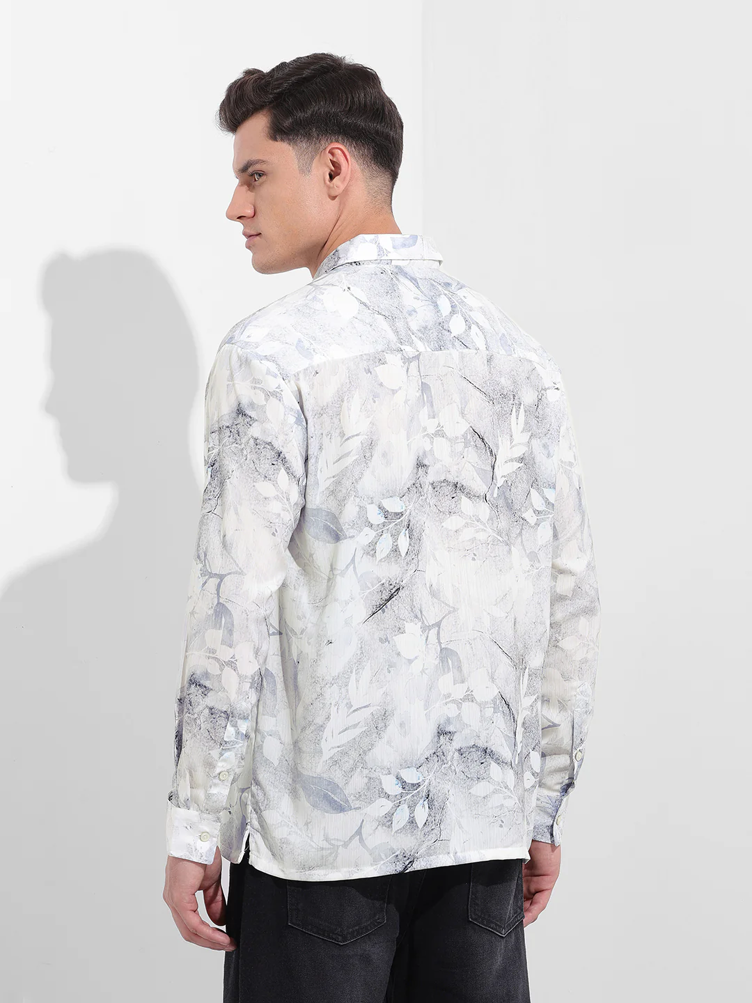 Men's Grey Relaxed Fit Printed Casual Shirt - Image 5