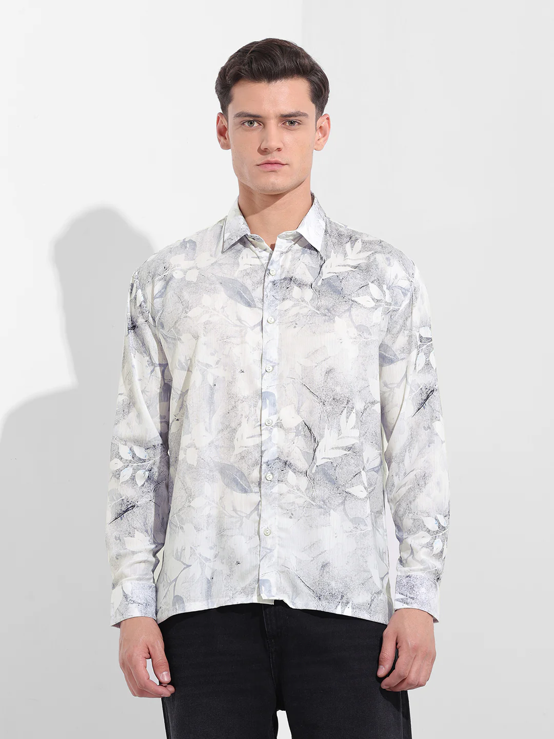 Men's Grey Relaxed Fit Printed Casual Shirt - Image 8